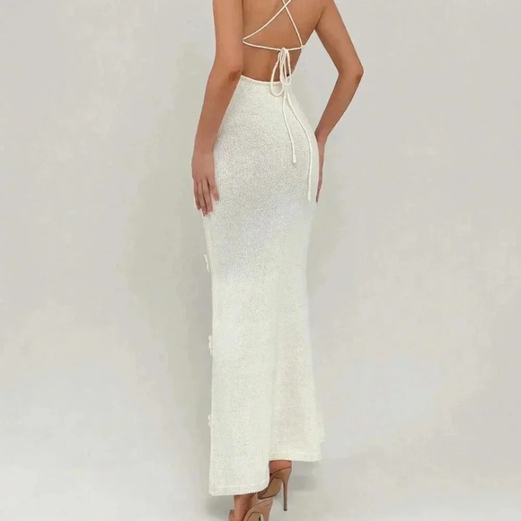 Beige Elegant Women's Backless Knit Dress With Tailored Flowers - Picture 5 of 5